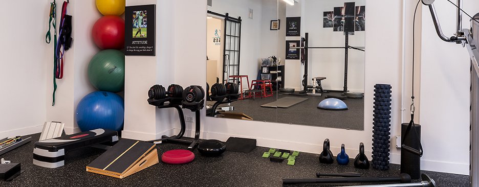 We are a unique
physical therapy clinic